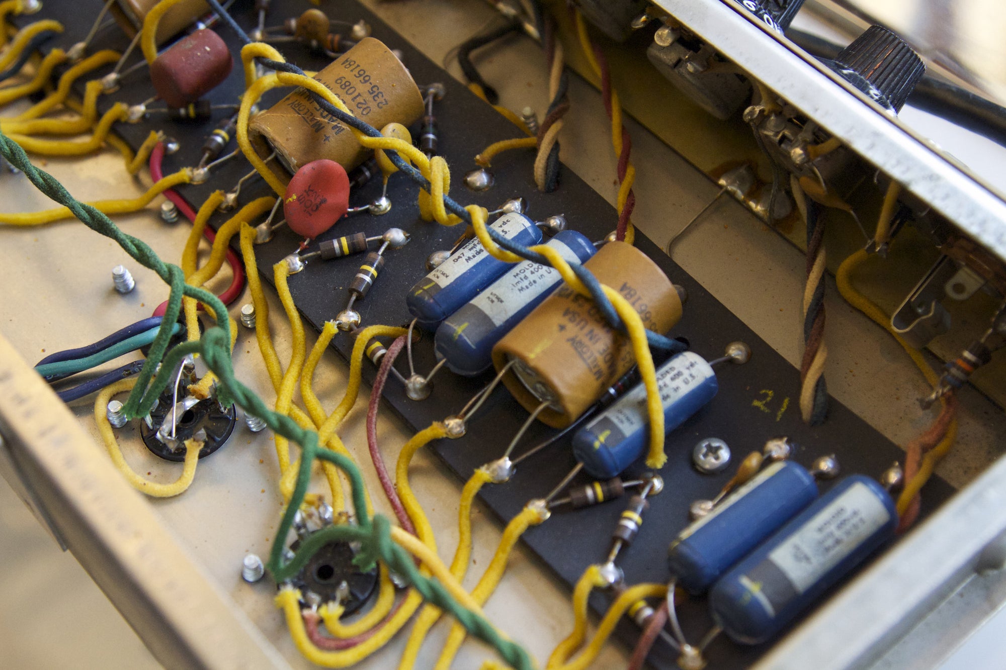 AMPS