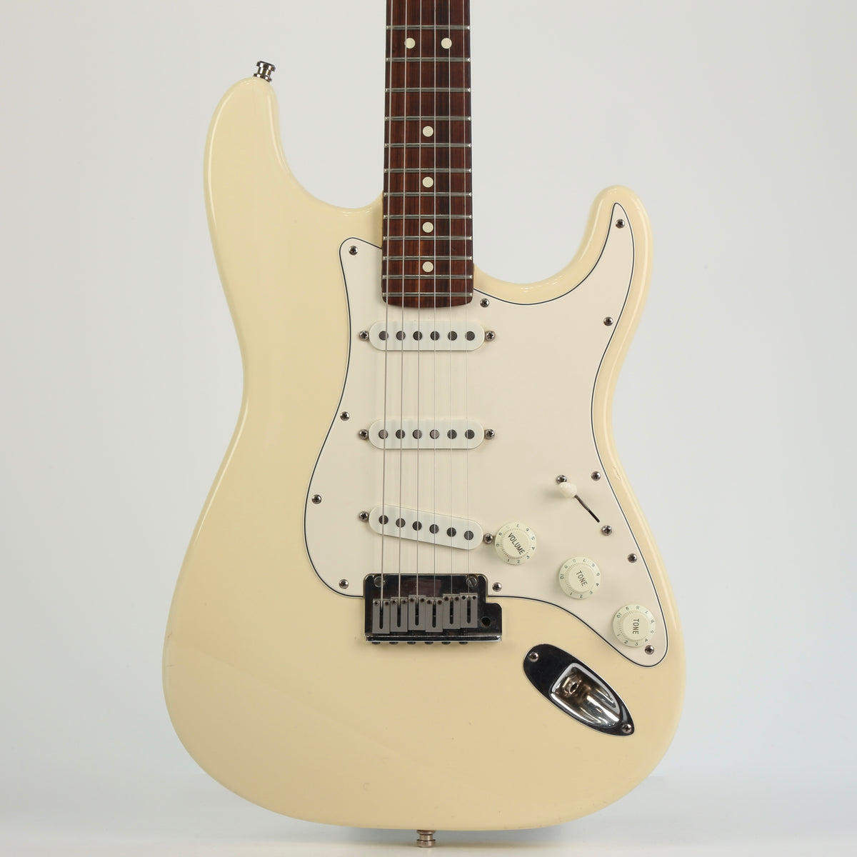1991 Fender Stratocaster White