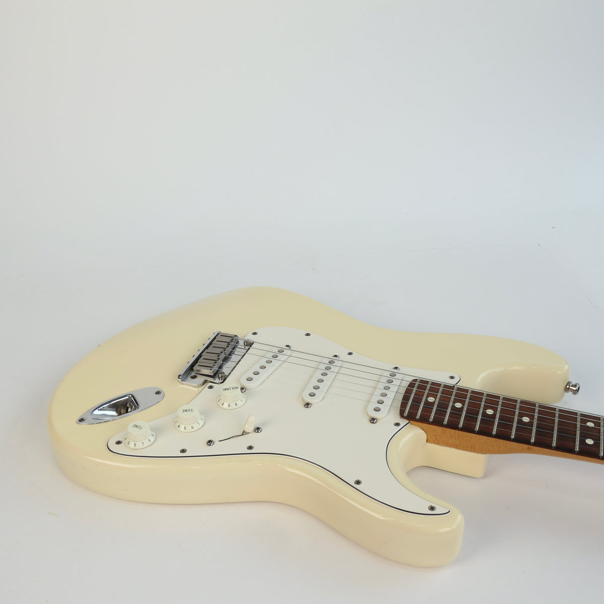 1991 Fender Stratocaster White