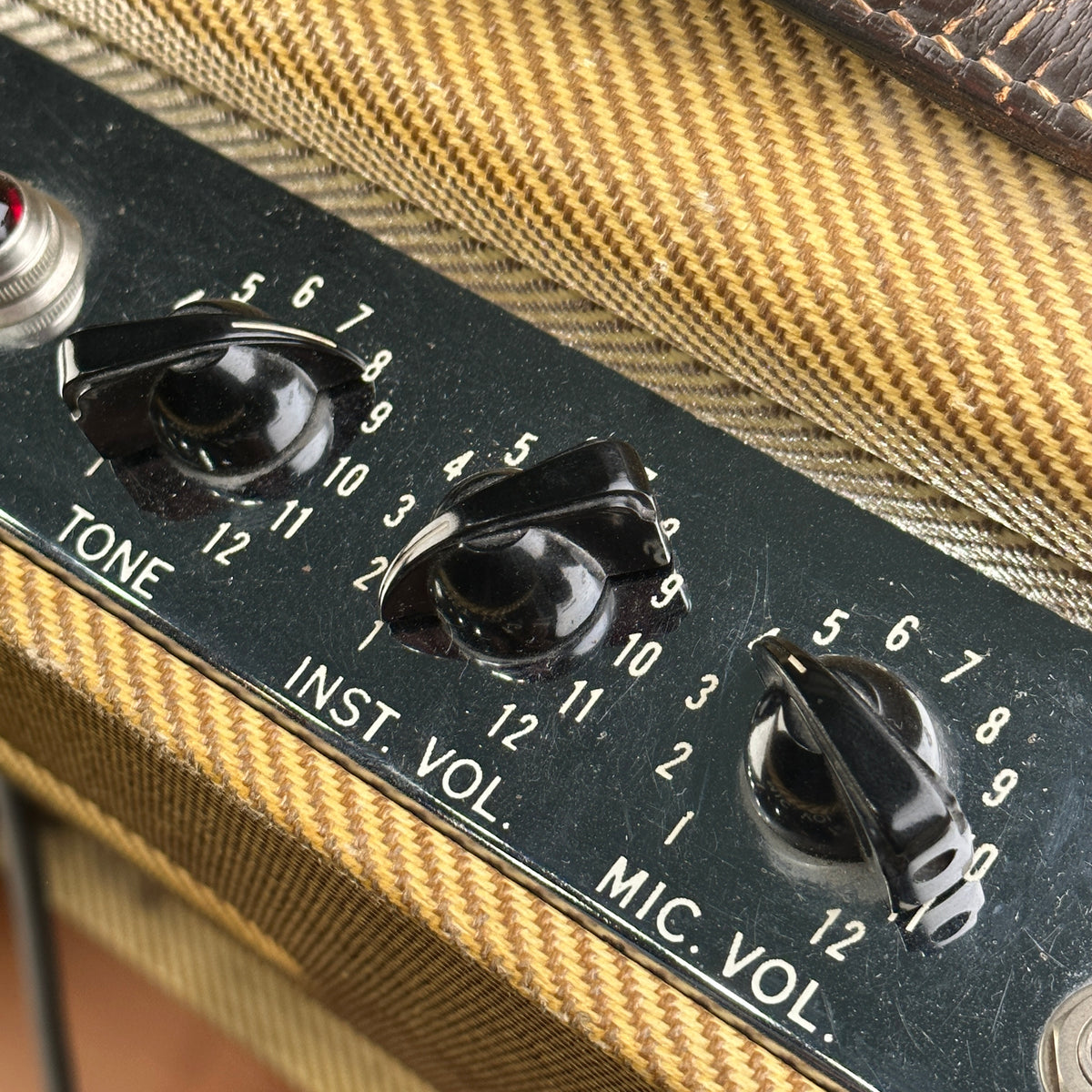 1957 Fender Deluxe Amp   Collector Grade