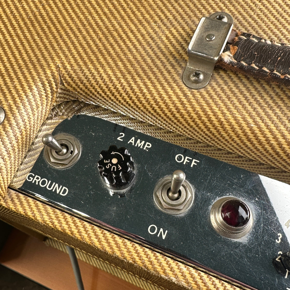 1957 Fender Deluxe Amp   Collector Grade
