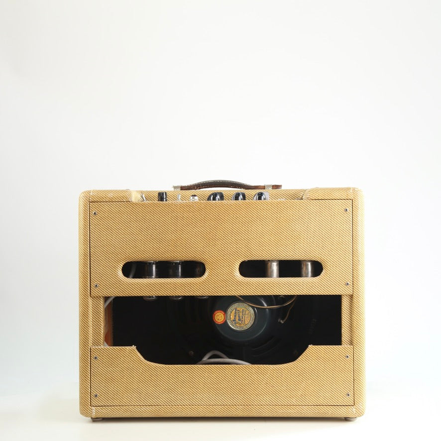 1957 Fender Deluxe Amp   Collector Grade