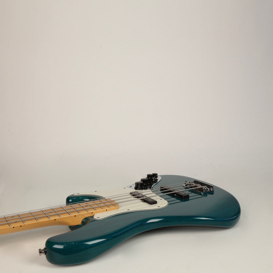 1999 Fender American Deluxe Jazz Bass