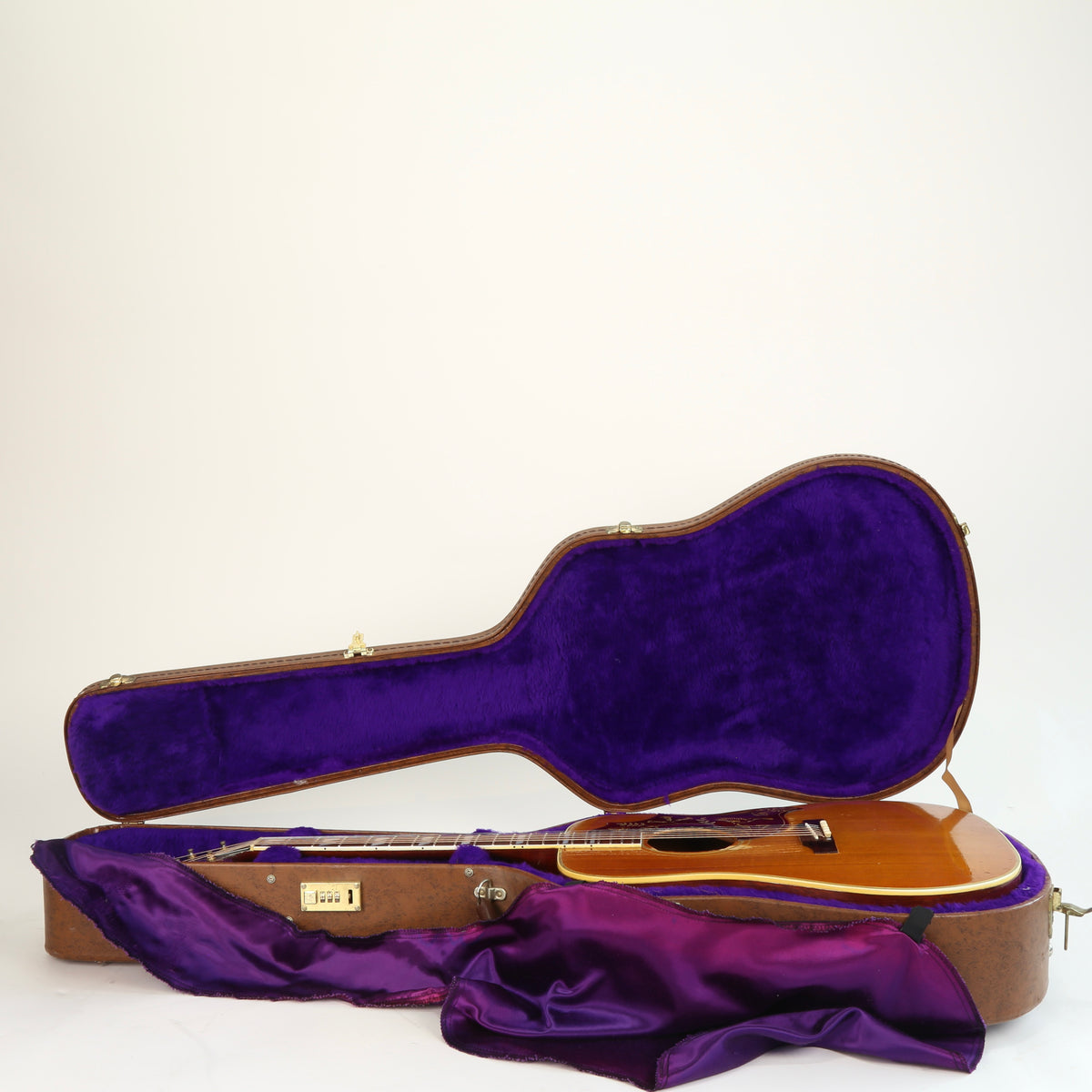 1966 Gibson Hummingbird