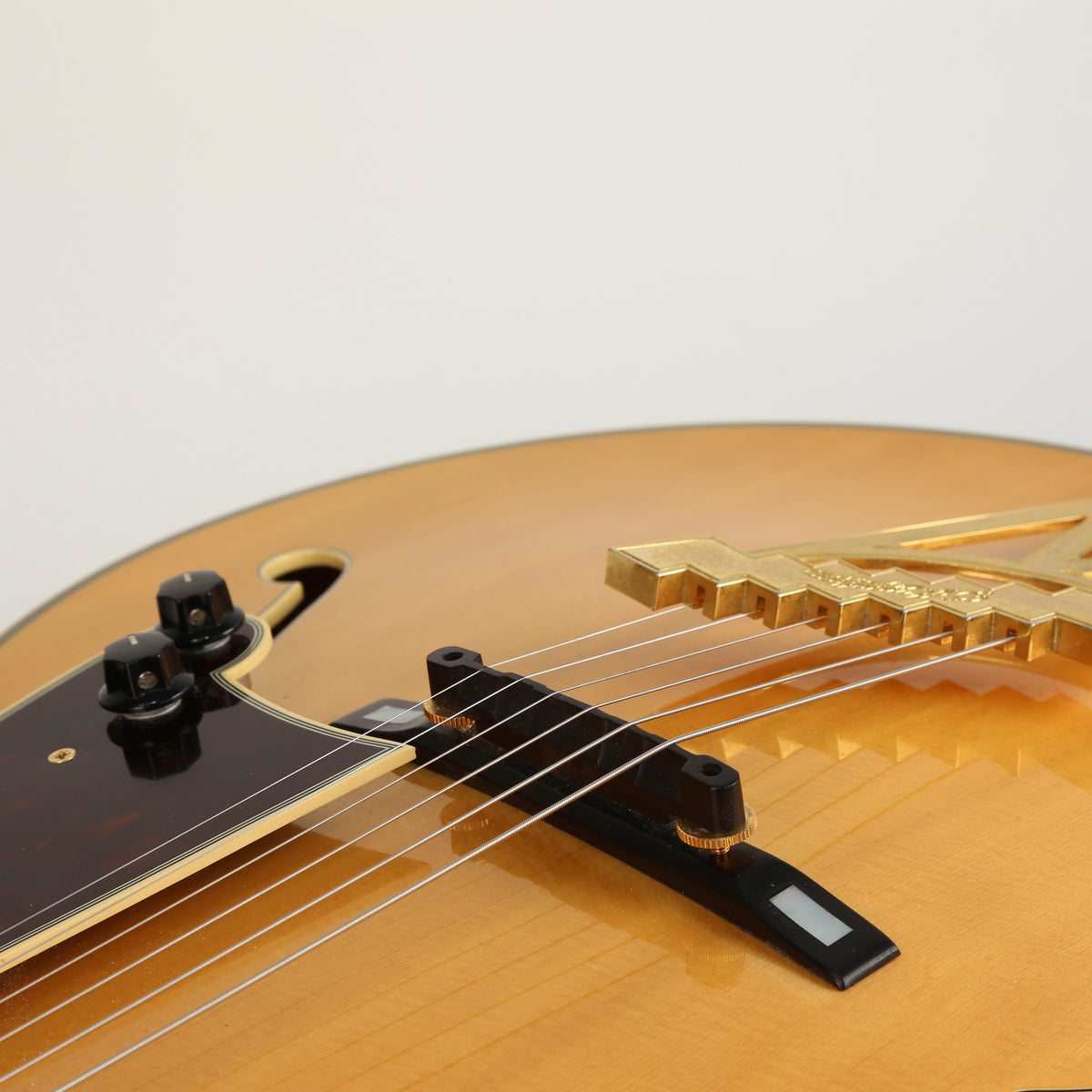 DiAngelico New Yorker NYL-2