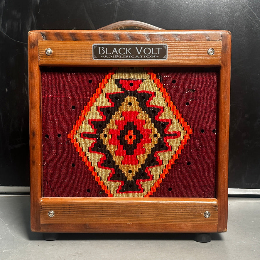 Black Volt Trem-O-Hawk