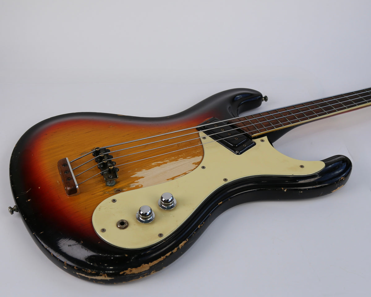 1965 The Ventures Model Mosrite Bass