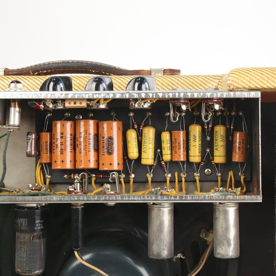 1957 Fender Deluxe Amp   Collector Grade