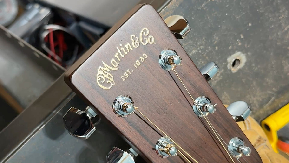 2000 Martin 0000-28H