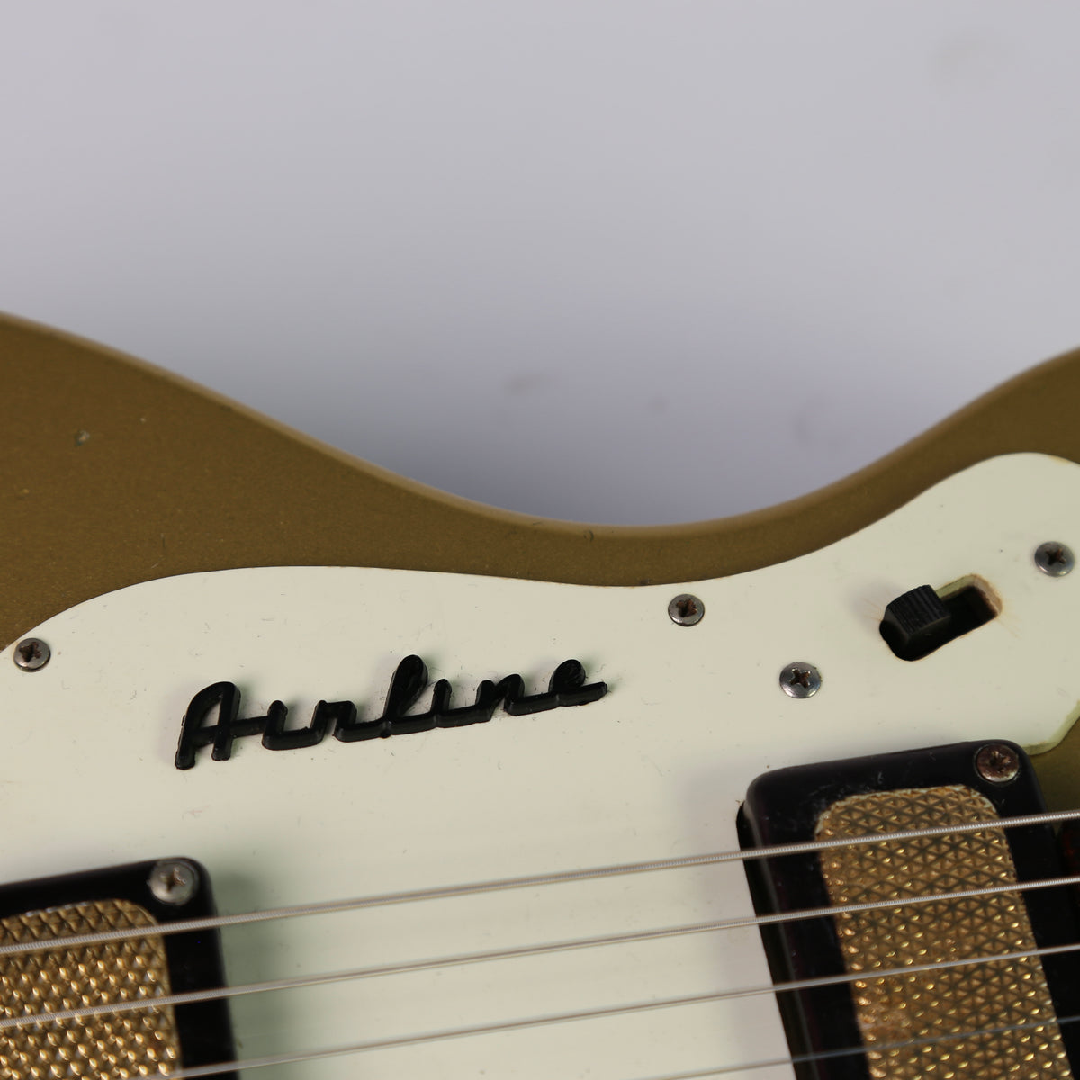 1964 Airline 7214 Gold