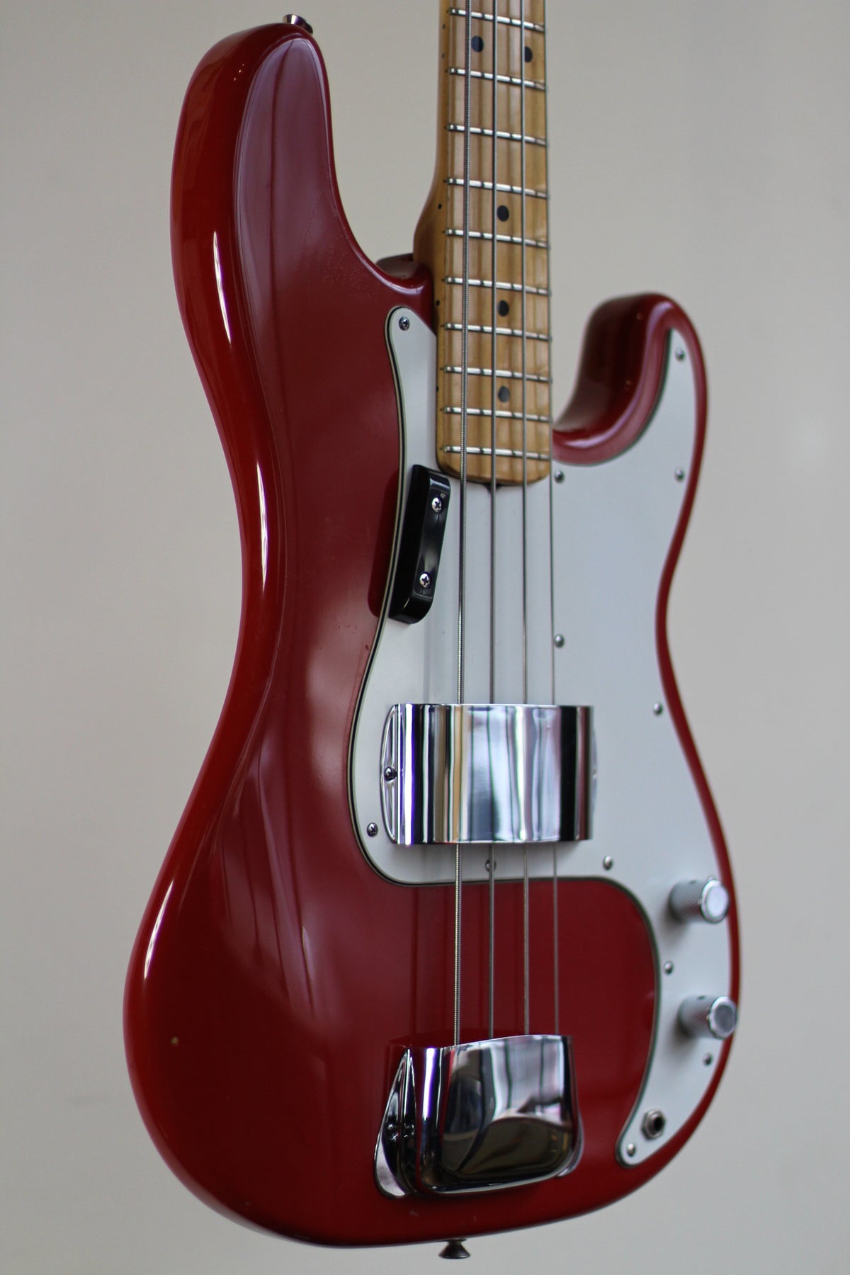 1979 Fender Precision Bass - Vintage Guitars