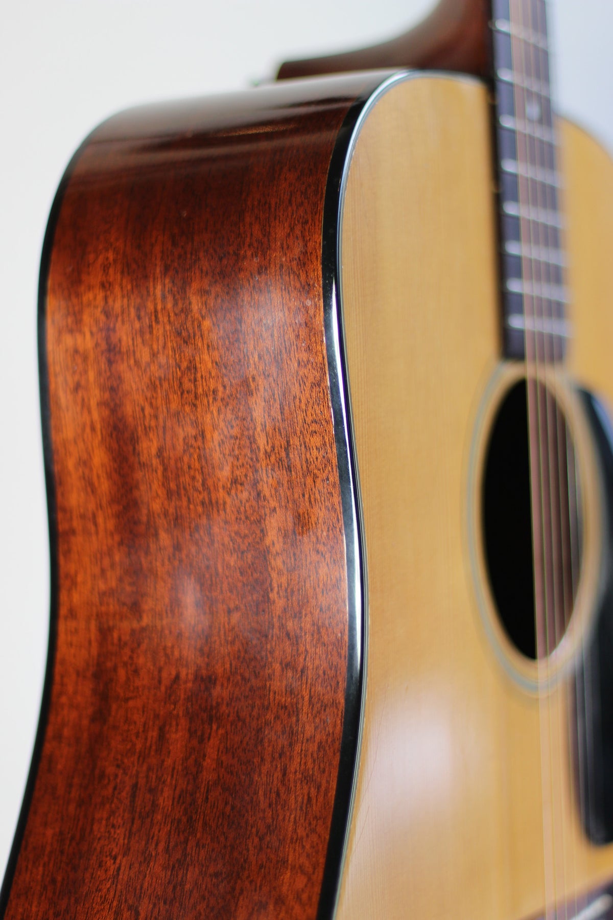 1969 Martin D-18 - Vintage Guitars