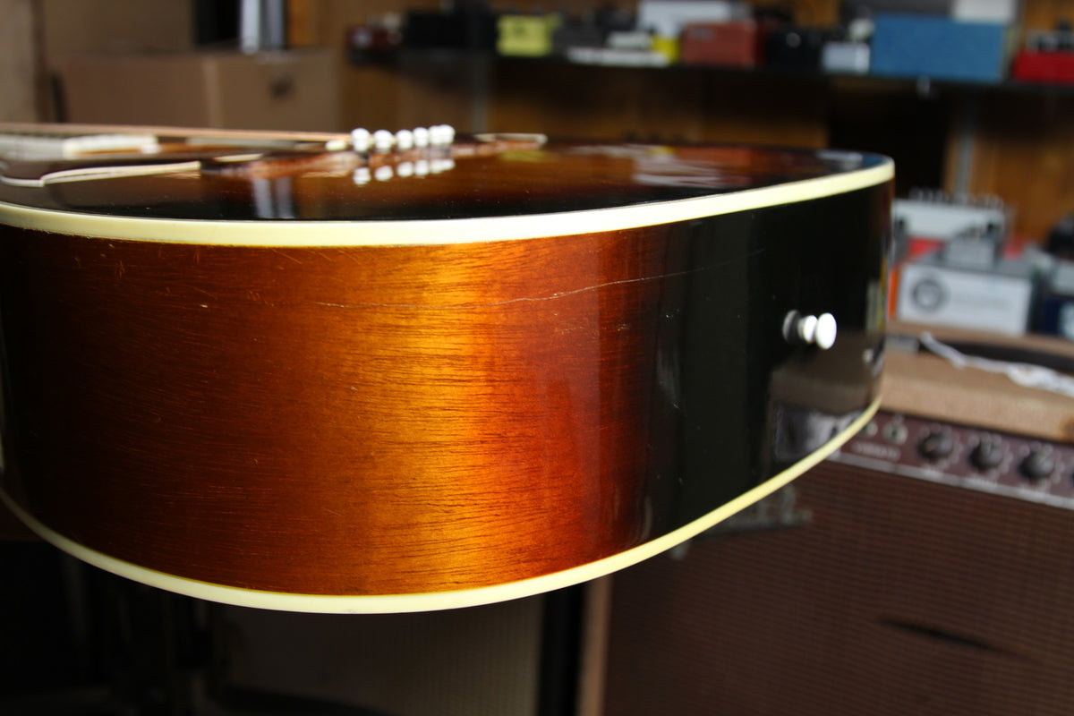 1969 Harmony Sovereign Deluxe - Vintage Guitars