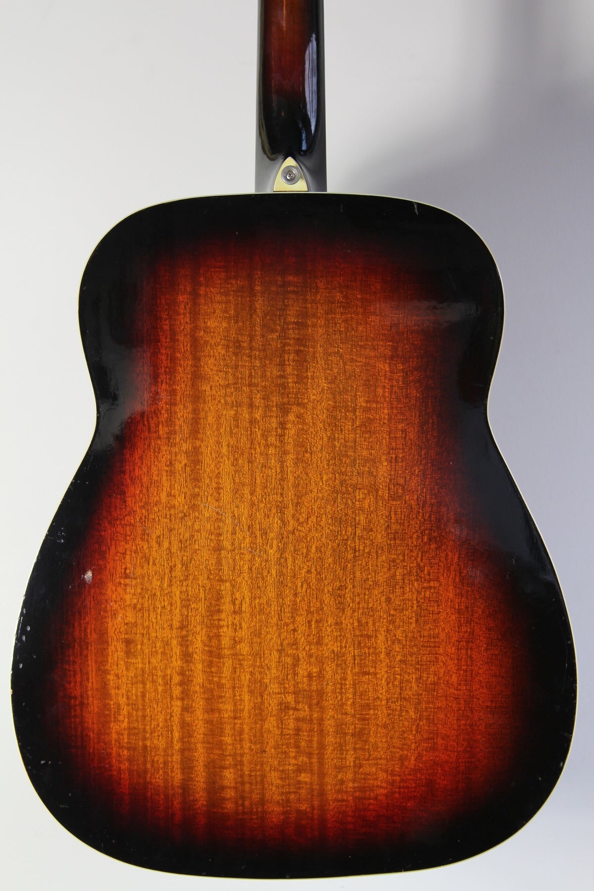 1969 Harmony Sovereign Deluxe - Vintage Guitars