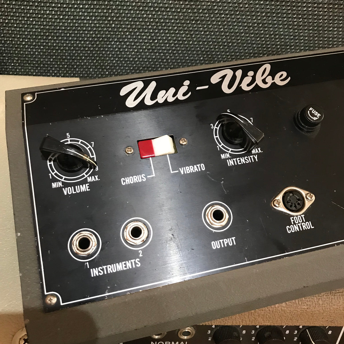 Shin-Ei Uni-Vibe (vintage) - Vintage Guitars
