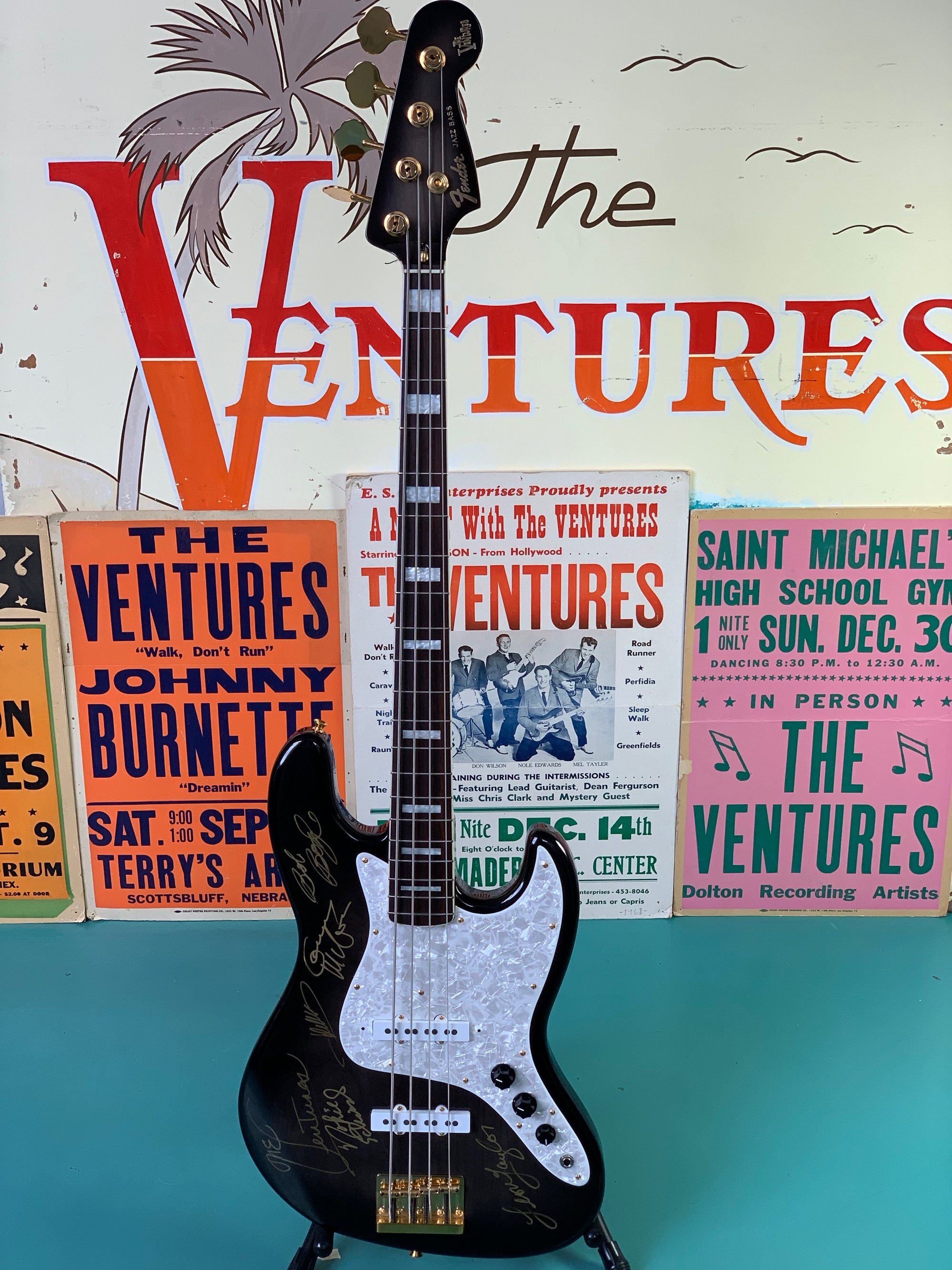 1996 Fender Jazz Bass Ventures