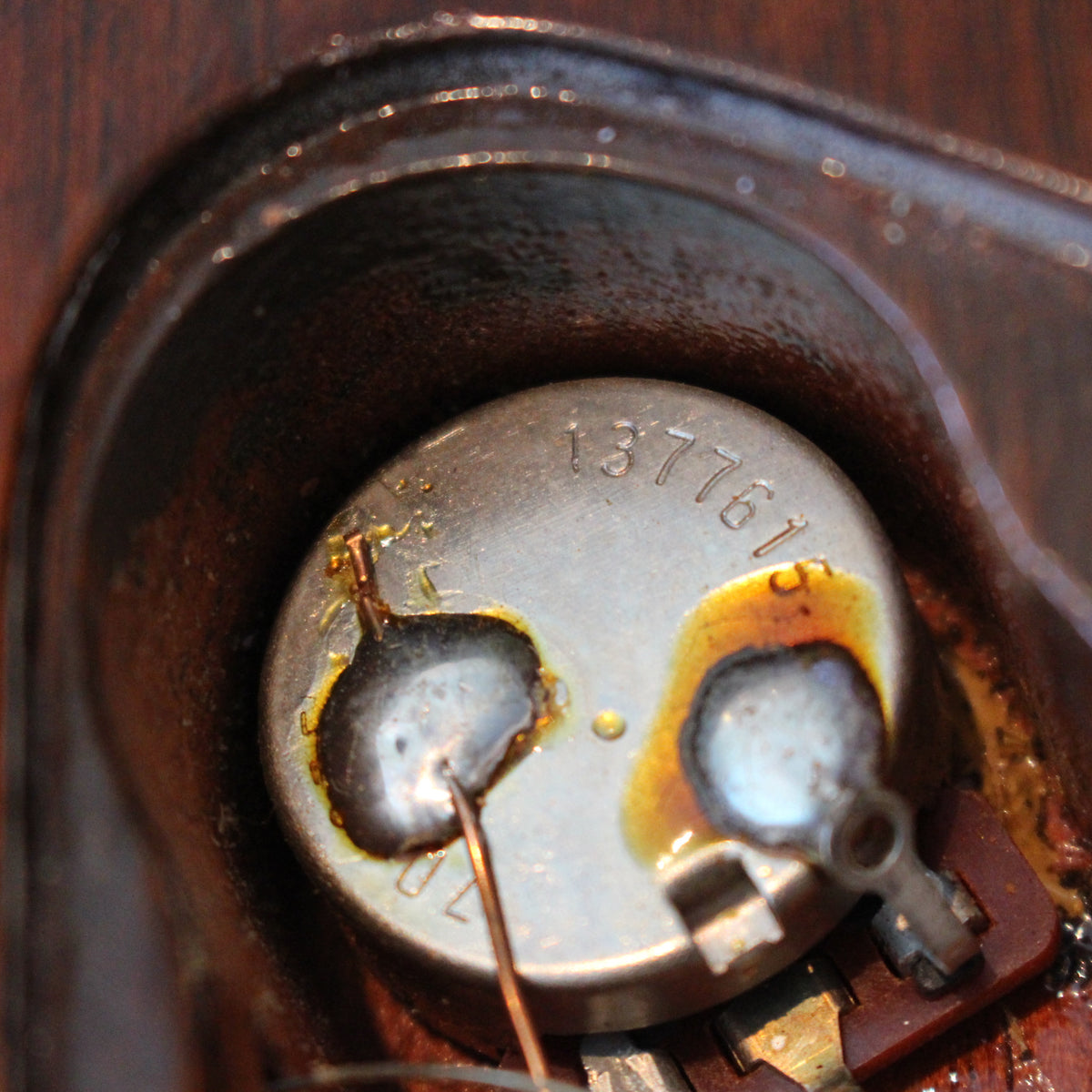 1976 Gibson Thunderbird - Vintage Guitars