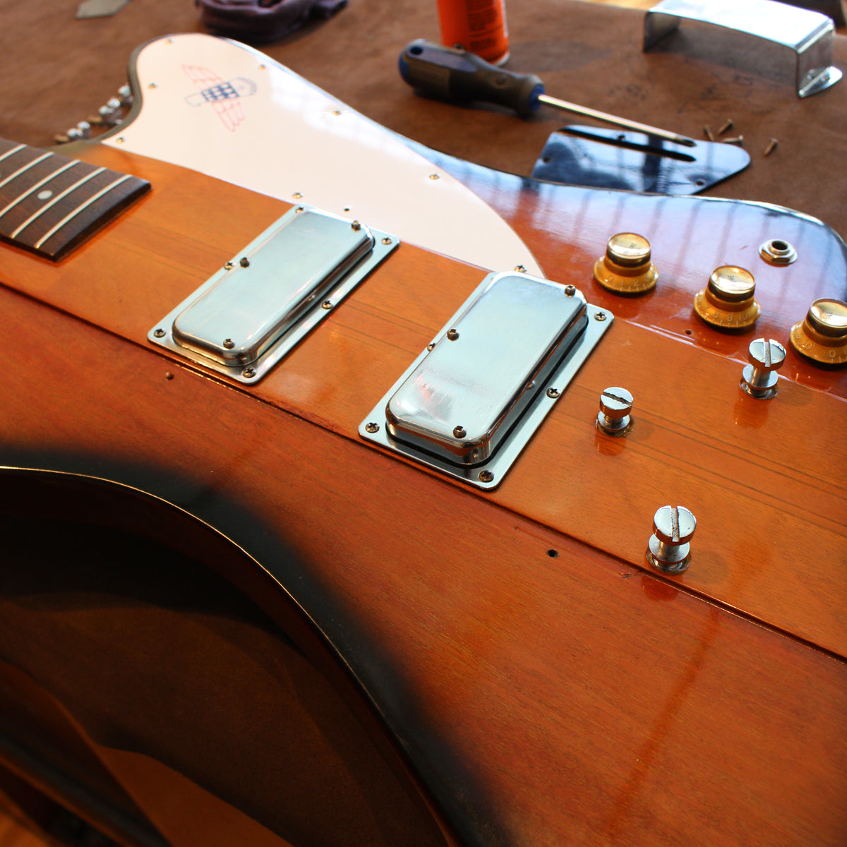 1976 Gibson Thunderbird - Vintage Guitars