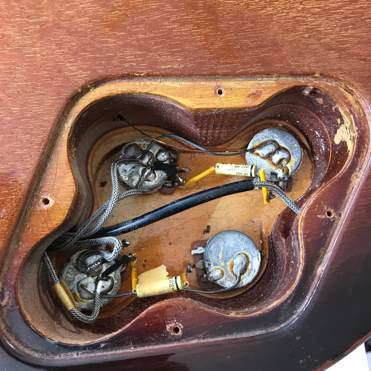 Gibson Les Paul Deluxe - Vintage Guitars