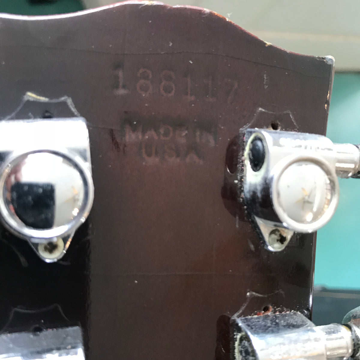 Gibson Les Paul Deluxe - Vintage Guitars