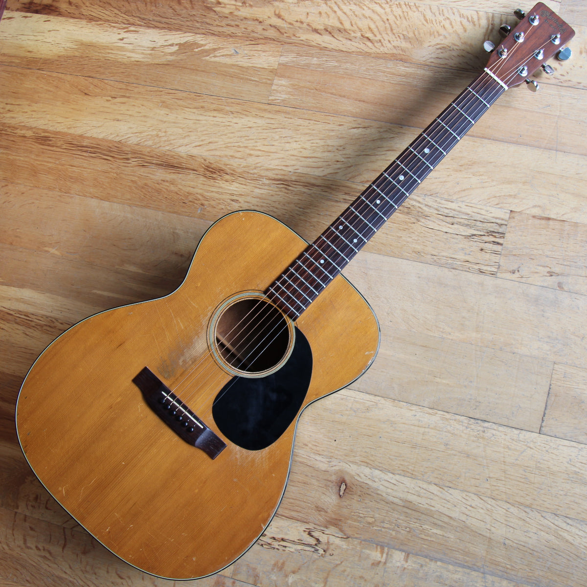 1972 Martin 000-18 - Vintage Guitars