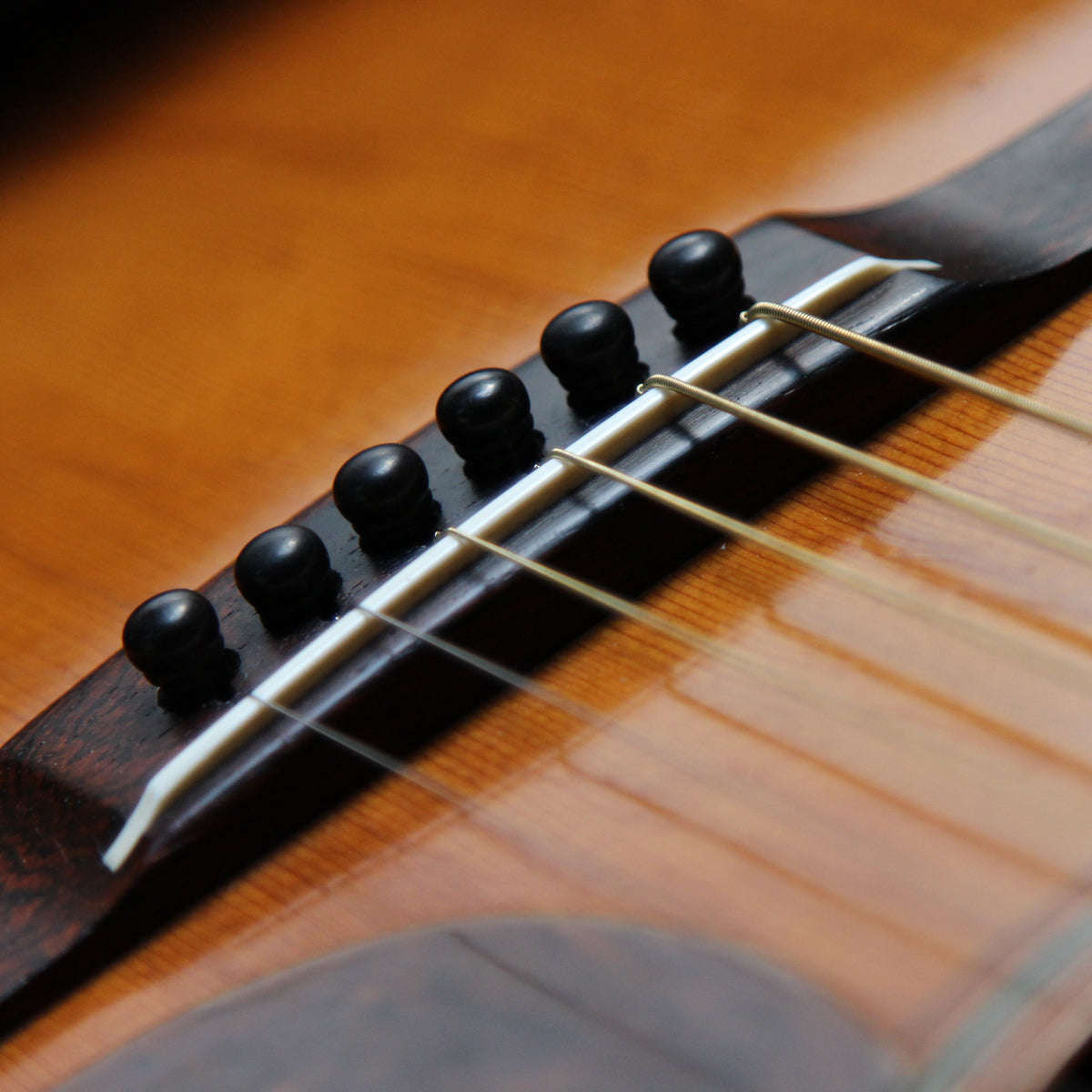 1947 Martin 00-18 - Vintage Guitars