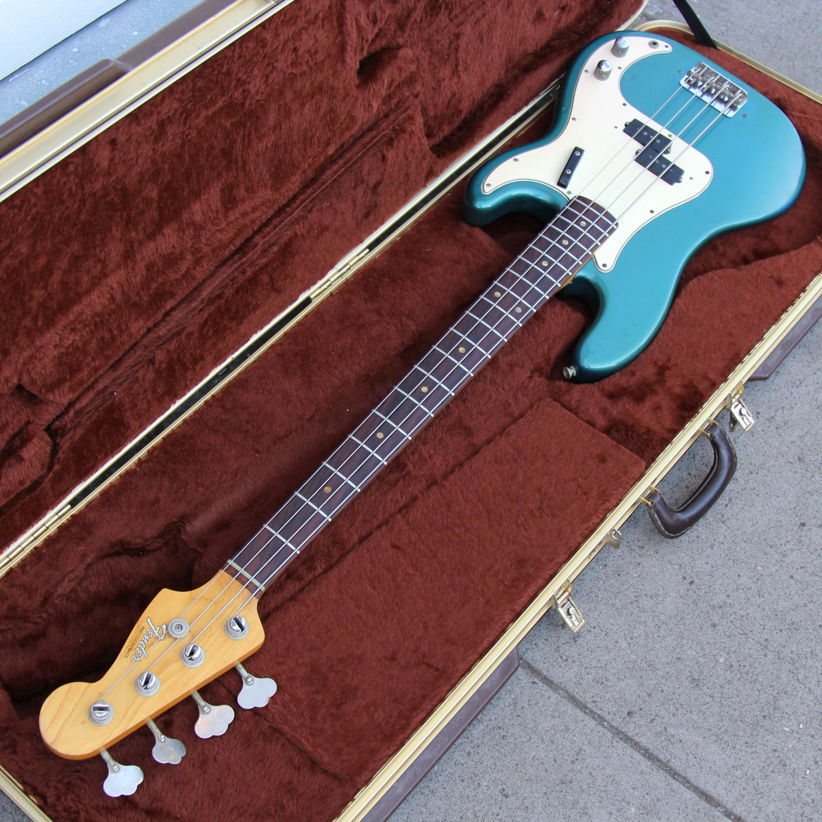 1966 Fender Precision - Vintage Guitars
