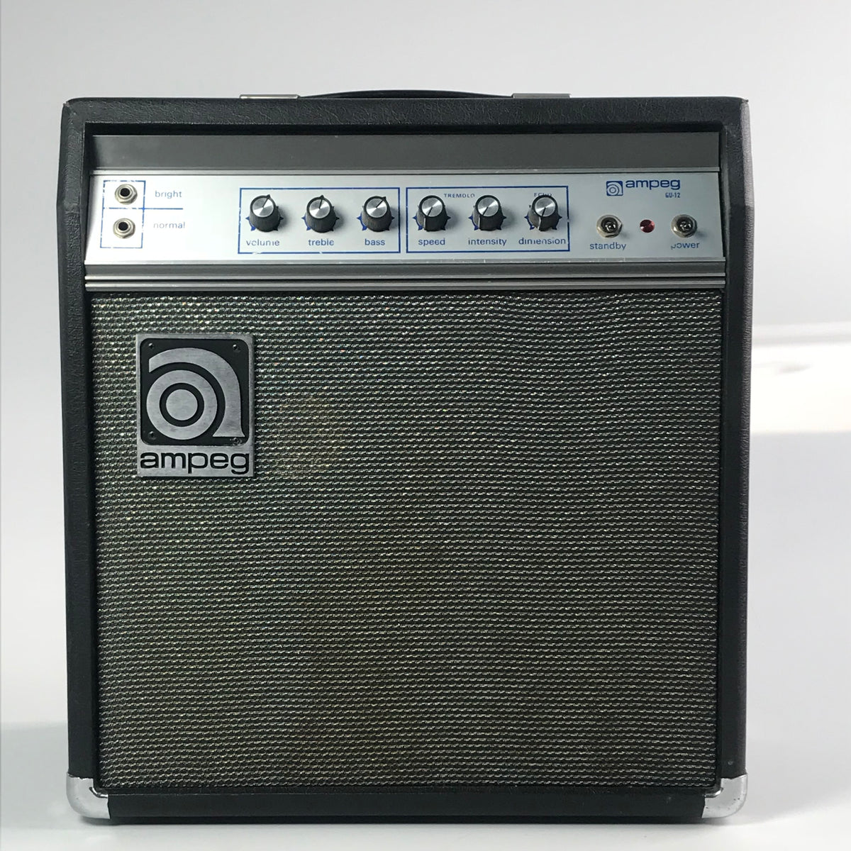 Ampeg GU-12 - Vintage Guitars