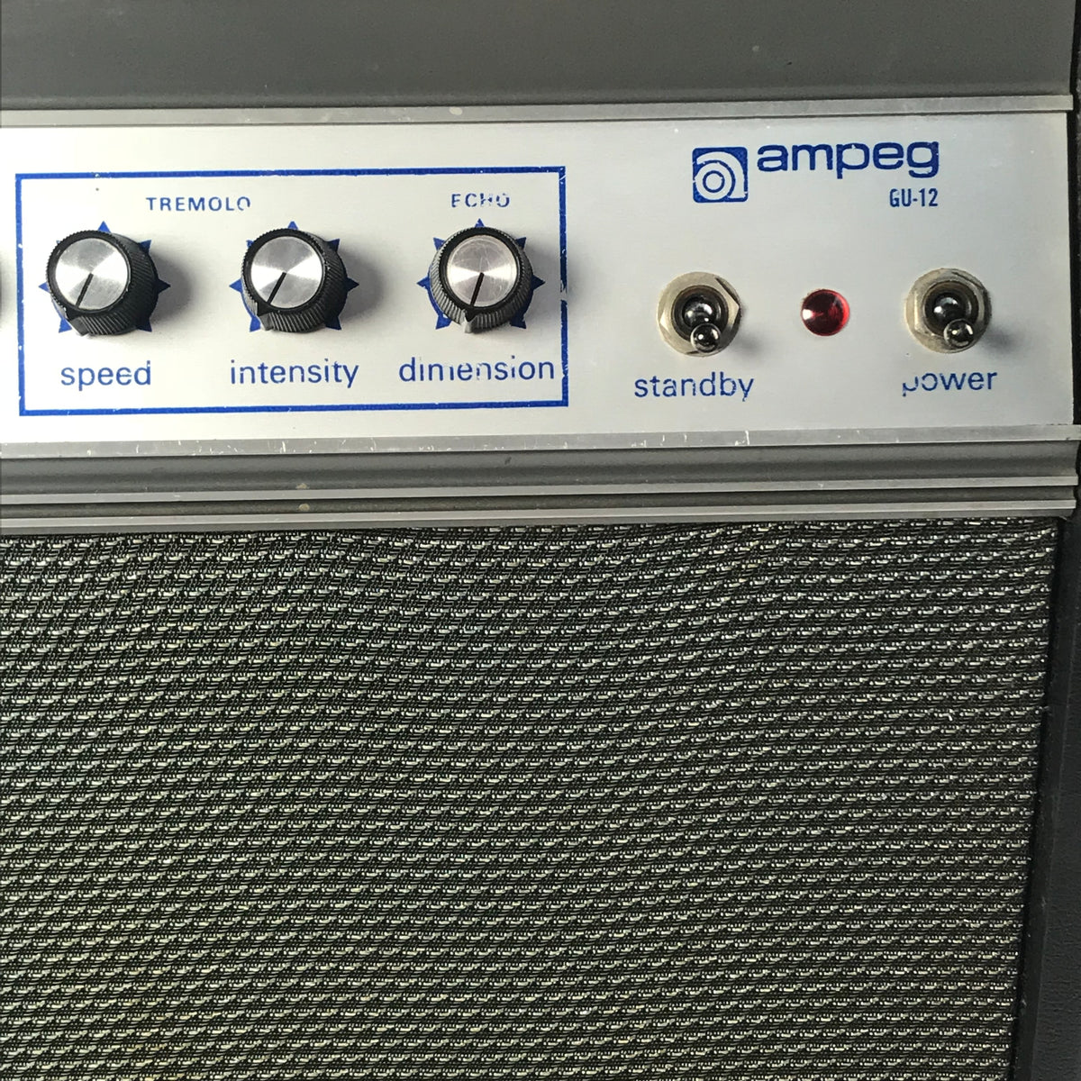 Ampeg GU-12 - Vintage Guitars