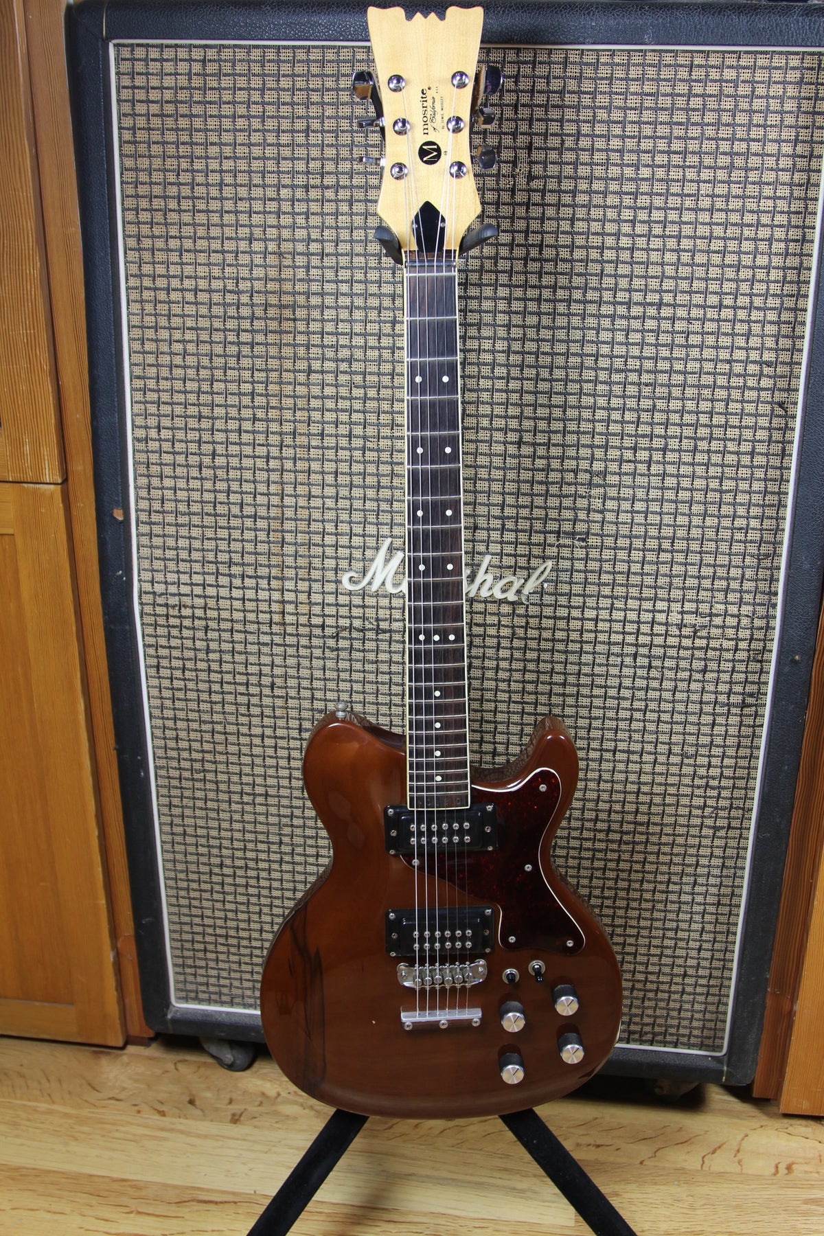 Mosrite Bluesbender - Vintage Guitars